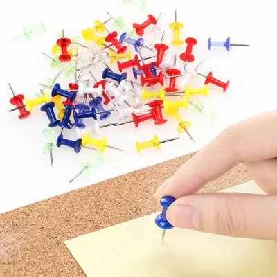Produktbild von 200 Stück Kartenstecknadeln - Kunststoff Stecknadeln - Bunte Kartenstecknadeln - Kleines Format Stecknadeln für Schule - Büro - Familie - Interessen - Kork Pinnwandmarkierung - 10 Farben