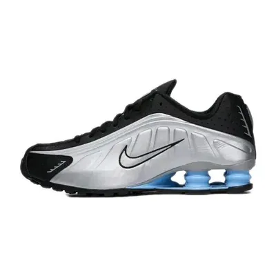 Produktbild von Nike Shox R4 Black Metallic Silver (2025) - EU 41