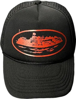 Produktbild von Trucker-Caps und lässige Baseballcaps mit Aufdruck sind im Sommer für Damen und Herren erhältlich.