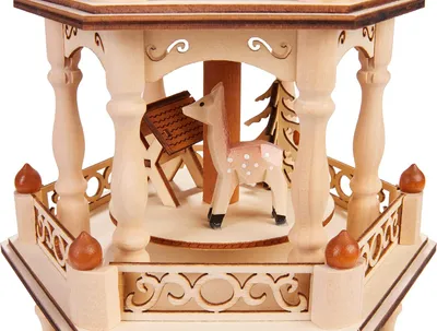 Image de Pyramide de Noël Brubaker - Pyramide tournante en bois à 3 étages - Décoration de Noël à 3 étages - 44 cm de hauteur - Personnages peints à la main Noël - Nature Marron