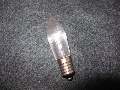 Produktbild von Zubehör Ersatzteil Spitzkerzen für Schwibbogen BxTxH= 1,3x1,3x4,5cm NEU