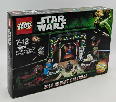 The image shows the front of a LEGO Star Wars Advent Calendar box, decorated with festive imagery and product details.