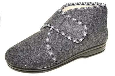 Produktbild von Warme, handgefertigte Filzpantoffeln für Damen im Winter