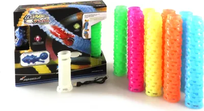 Produktbild von Amewi Magic Tube 220-teilig mit LED-Fahrzeug