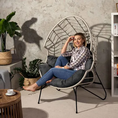 Produktbild von diVolio Relaxsessel Alcamo, Polyrattan Grau, witterungsbeständig, 120 kg Tragkraft, inkl. Fleecedecke, Kokon Design, verstellbare Nivellierfüße, für Garten, Balkon & Terrasse