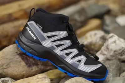 Produktbild von Salomon Errores de Foto L47729800 in Black/Monument/French Blue color size 35