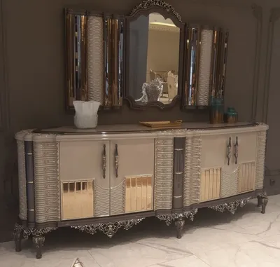 Produktbild von Casa Padrino Luxus Barock Möbel Set Grau / Braun / Gold - 1 Barock Sideboard mit 4 Türen & 1 Barock Wandspiegel - Handgefertigte Barock Möbel - Edel & Prunkvoll