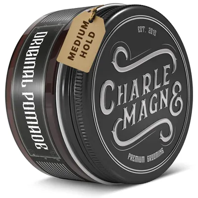 Immagine prodotto di Charlemagne, pomata originale per uomo, a base d'acqua, con tenuta media e lucentezza, profumo di ciliegia e oud, 100 ml