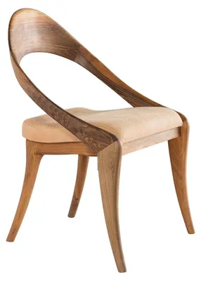 Image de Elégante chaise en bois marron au design classique