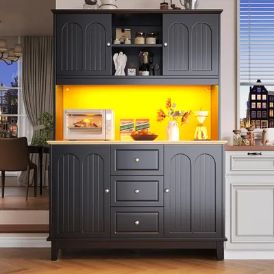 Productafbeelding van Hoge kast met app-gestuurde LED-verlichting, 120x40x180 cm, met vier deuren en drie lades, in zwart en natuurlijke houtkleur, geschikt voor woonkamer en keuken