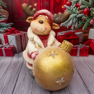 Zdjęcie produktu dla Figurka dekoracyjna renifer z bombką 49 cm Solis Decor