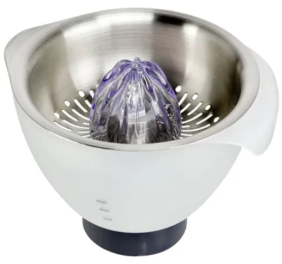 Obrázok produktu pre Odšťavovač citrusov Kenwood AT312 (na čerstvo vylisované citrusové šťavy, príslušenstvo ku kuchynskému robotu, vhodné pre všetky kuchynské roboty Chef), vzhľad nehrdzavejúcej ocele