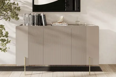 Zdjęcie produktu dla KOMODA 150 cm KASZMIR RYFLOWANA ZŁOTE NÓŻKI GLAMOUR DO SALONU POJEMNA
