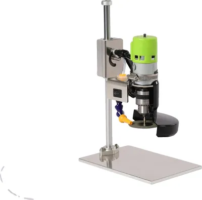 Immagine prodotto di Tagliacristalli per bottiglie, con regolazione a 7 velocità, rotazione a 360°, colore verde