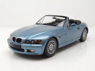 Produktbild von Minichamps 155024130 BMW Z3 Roadster 1997 hellblau metallic 1:18