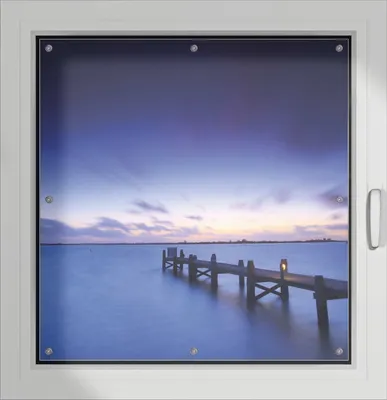 Produktbild von Wallario Lichtschutzbild, Dekorativer Sichtschutz Sonnenschutz 96 x 100 cm mit Motiv: Steg bei Abenddämmerung - Blauer Himmel bei Nacht - Verdunklung ohne Bohren