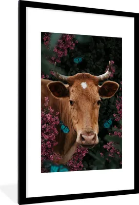Produktbild von MuchoWow® MuchoWow® Gerahmtes Poster Kuh - Blumen - Schmetterlinge - Porträt 60x90 cm - Poster mit zchwarzem Bilderrahmen - Dekoration - Wandposter Wohnzimmer - Hochwertig