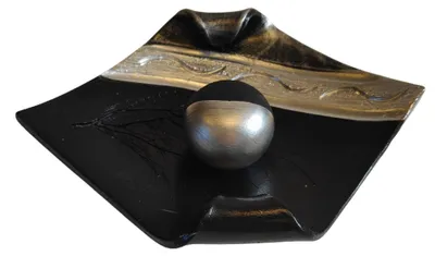 Keramik-Tafeldekor mit Kugel, schwarz/silber, 45x45x35 cm