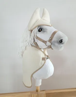 Immagine prodotto di Set Hobby Horse A4: tappeto + paraorecchie - crema