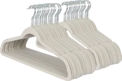 Produktbild von 45 cm rutschfeste Samt-Kleiderbügel mit Schulterkerben – Grau – 50 Stück – von Harbour Housewares