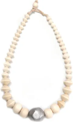 Produktbild von Kurze Kette Kara mit Holzperlen von collezione alessandro