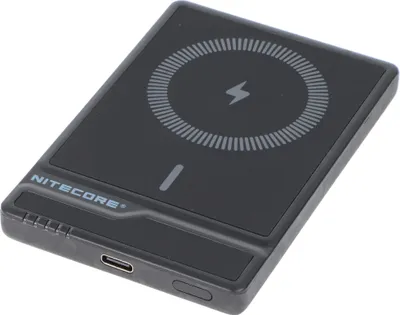 Produktbild von Nitecore Powerbank NW5000 mit 5000mAh, MagSafe-Technologie, magnetische, kabellose Powerbank von Nitecore