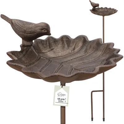 Produktbild von WILDLIFE HOME Vogeltränke stehend groß auf Stab I Vogeltränke mit Erdspieß Garten, Balkon I Vogelbad frostsicher aus Gusseisen, Wassertränke für Vögel, Wildvögel