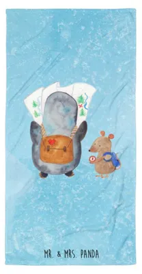 Produktbild von Mr. & Mrs. Panda Strandlaken Pinguin & Maus Wanderer - Eisblau - Geschenk, Reisehandtuch, Wandern, Abenteuer, Badehandtuch, Wanderlust, Strandtuch, Handtuch, Duschtuch
