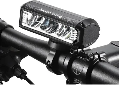 Obrázek produktu pro Profesionální světlomet na kolo, výkonné světlo 1750 lumenů, 4 režimy svícení, širokoúhlá viditelnost, nabíjení přes USB, baterie 4000 mAh, přední světlo, West Biking, hliník, LED svítilna, kompaktní, přenosná, univerzální, vodotěsná