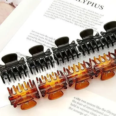 Produktbild von 12 kleine Kunststoff-Haarclips für Damen, mittlere Größe, in Kaffeebraun und Schwarz – Set für das Haarstyling