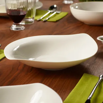 Imagen del producto de Nuevo cuenco especial para ensaladas, marca Villeroy & Boch. Profundidad: 290 x 207 x 56 mm, capacidad: 250 ml. Número de artículo: 1034613575. Código EAN: 4003683459246