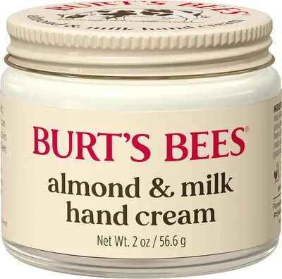 Produktbild von Burt's Bees® 99% natürliche feuchtigkeitsspendende Mandel- und Milch-Handcreme