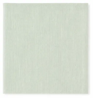 Serviette in Eukalyptus mit feiner Leinenstruktur und eleganter Stoffoptik.