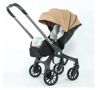 Productafbeelding van 3-in-1 kinderwagen met reiswieg en autostoel