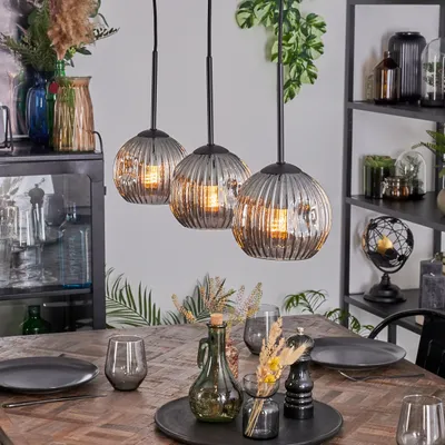 Produktbild von Villamare 3-flammige Hängelampe aus Metall/Riffelglas in Schwarz/Rauchfarben