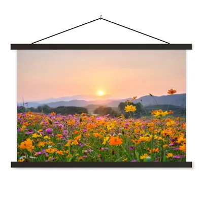 Produktbild von MuchoWow® Textilposter Blumen - Sonnenuntergang - Berg 150x100 cm mit schwarzem Rahmen - Schlafzimmer