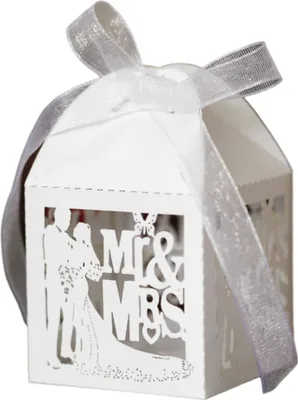 Produktbild von 50 Pack Laser Cut Mr & Mrs Square Favor Boxen für Hochzeit Brautparty, Hochzeit Party Dekoration Schokolade Süßigkeiten Boxen mit Band