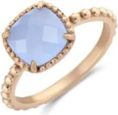 Productafbeelding van Victoria ring met blauwe steen, uitgevoerd in rosékleurige tint