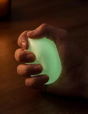 Produktbild von TOBAR SCRUNCHEMS Glow In The Dark Squish Ball
