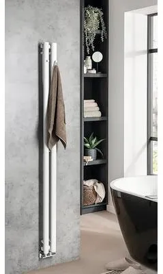 Obrázek produktu pro Designové topné těleso Sapho 180 x 12 x 140 mm připojení 1/2" dole uprostřed