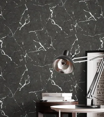 Produktbild von NEWROOM Tapete Schwarz Vliestapete Glänzend - Marmortapete Glamour Silber  Marmor  Marmoroptik Edel Mustertapete