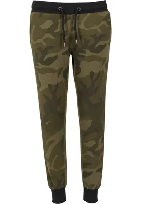 Produktbild von Urban Classics Ladies - Camo Terry Hose oliv camo - XS