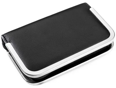 Produktbild von Omgoods – Etui für Maniküre-Utensilien, Modell 'Tellus', Beige, aus echtem Leder, unbefüllt