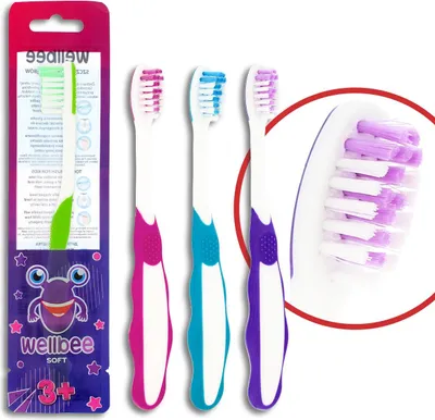 Imagen del producto de WELLBEE KIDS (para mayores de 3 años): Cepillo de dientes suave (envasado individual) - Mezcla de colores, 1 unidad.