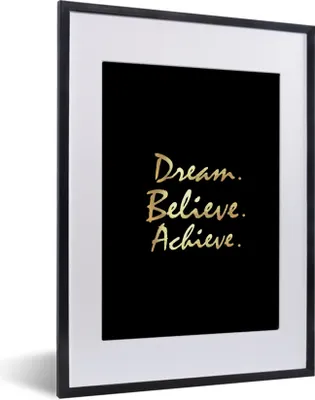 Produktbild von MuchoWow® Gerahmtes Poster Zitat - Traum - Schwarz - Gold 30x40 cm - Poster mit Schwarzem Bilderrahmen Wandposter Rahmen Foto Bilder - Wandposter Schlafzimmer