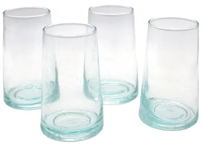 Produktbild von 4er-Set mundgeblasene Cocktailgläser 340 ml, 12 cm hoch, konische Silhouette