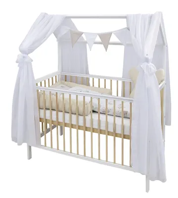 Produktbild von Baby-Delux Hausbett Kinderbett Gitterbett Weiß Natur 60x120 Beißschienen Schutzgitter Matratze Bett Set Waffelpique Bärchen Beige Chiffonhimmel