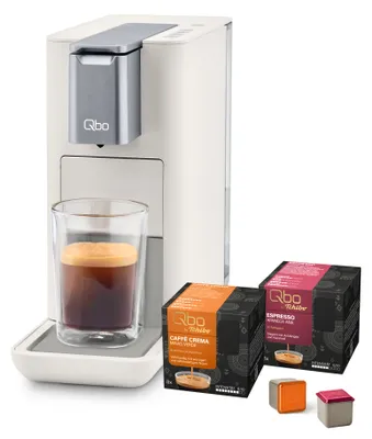 Produktbild von Tchibo Qbo Kapselmaschine, ESSENTIAL, Bright Sand, inkl. 16 Kapseln Premium Kapselmaschine für Espresso, Caffè Crema und Caffè Grande, PressBrew Technologie, kompaktes Design