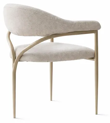 Image de Élégant ensemble de salle à manger beige : table rectangulaire et chaises, mobilier design