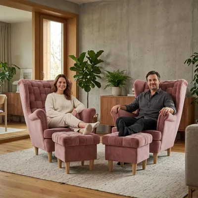 Produktbild von 2er-Set Ohrensessel CAROL Trinity – Geflochtene Rückenlehne, Velours in Rosa, Family Meble, KI-generiertes Bild